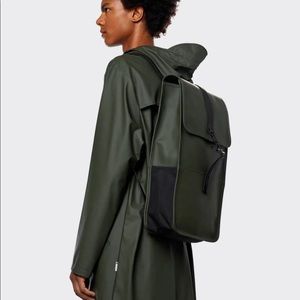 NWOT! Rains Classic Waterproof Backpack in Olive Green